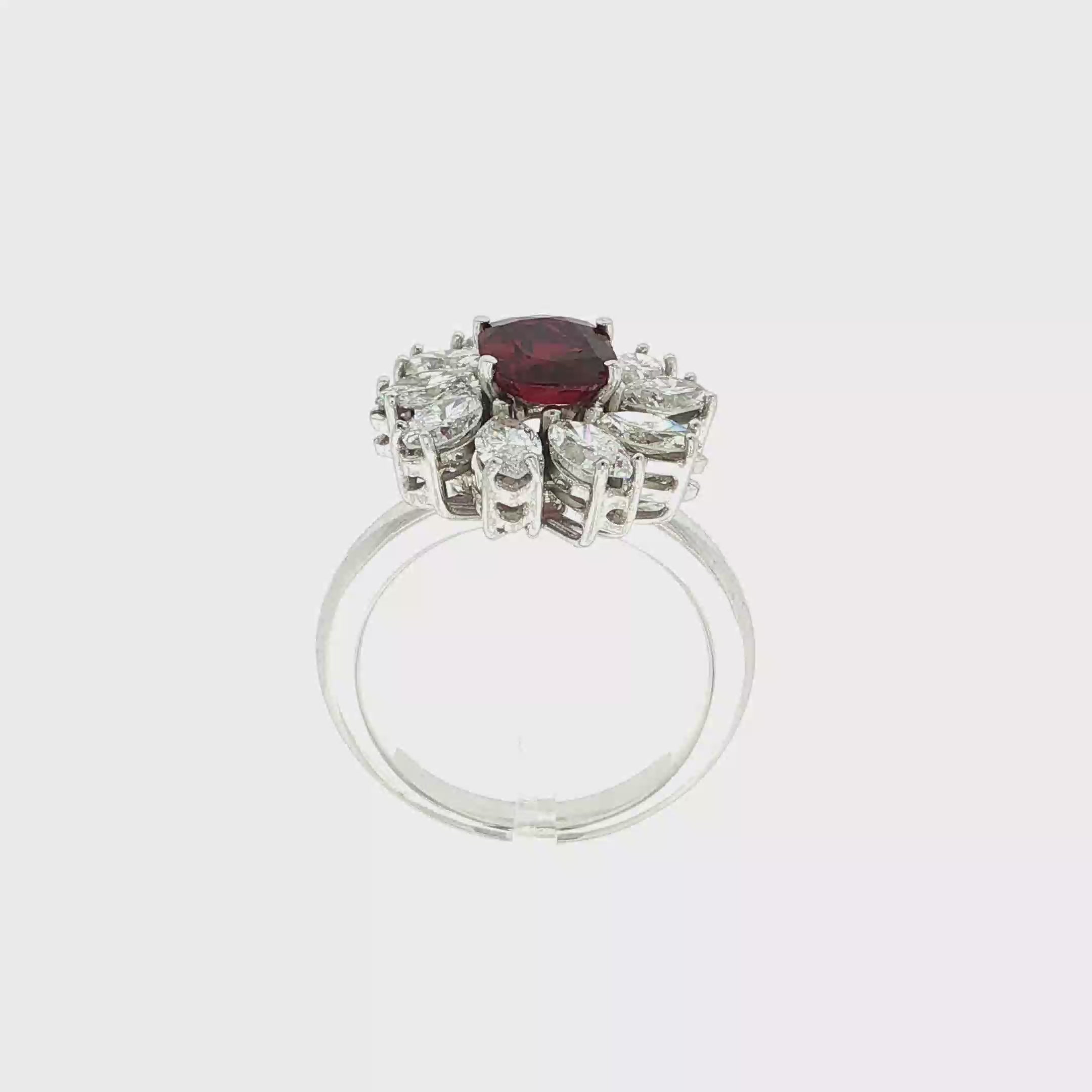 SORTIJA ORO BLANCO RUBI Y MARQUISES