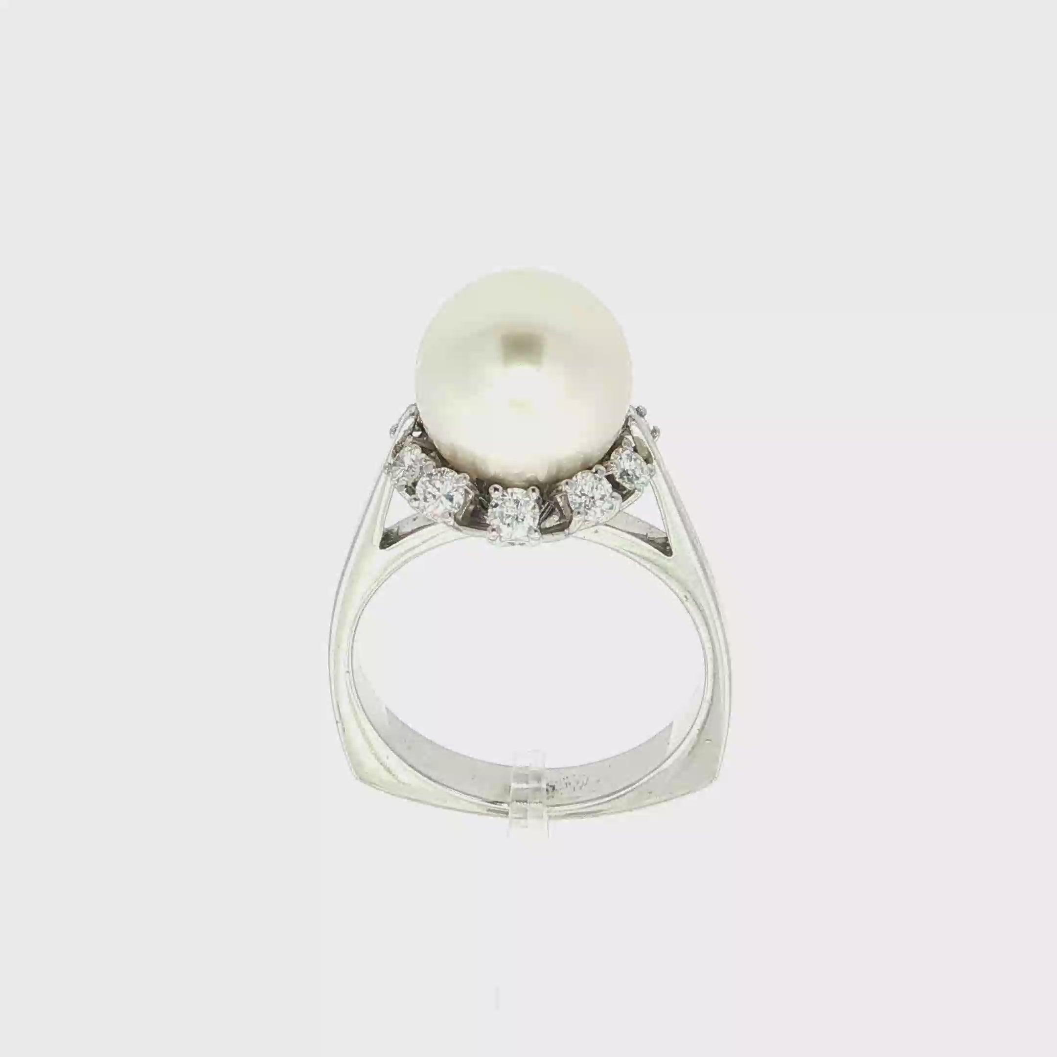 CONJUNTO ORO BLANCO CON PERLA Y BRILLANTES