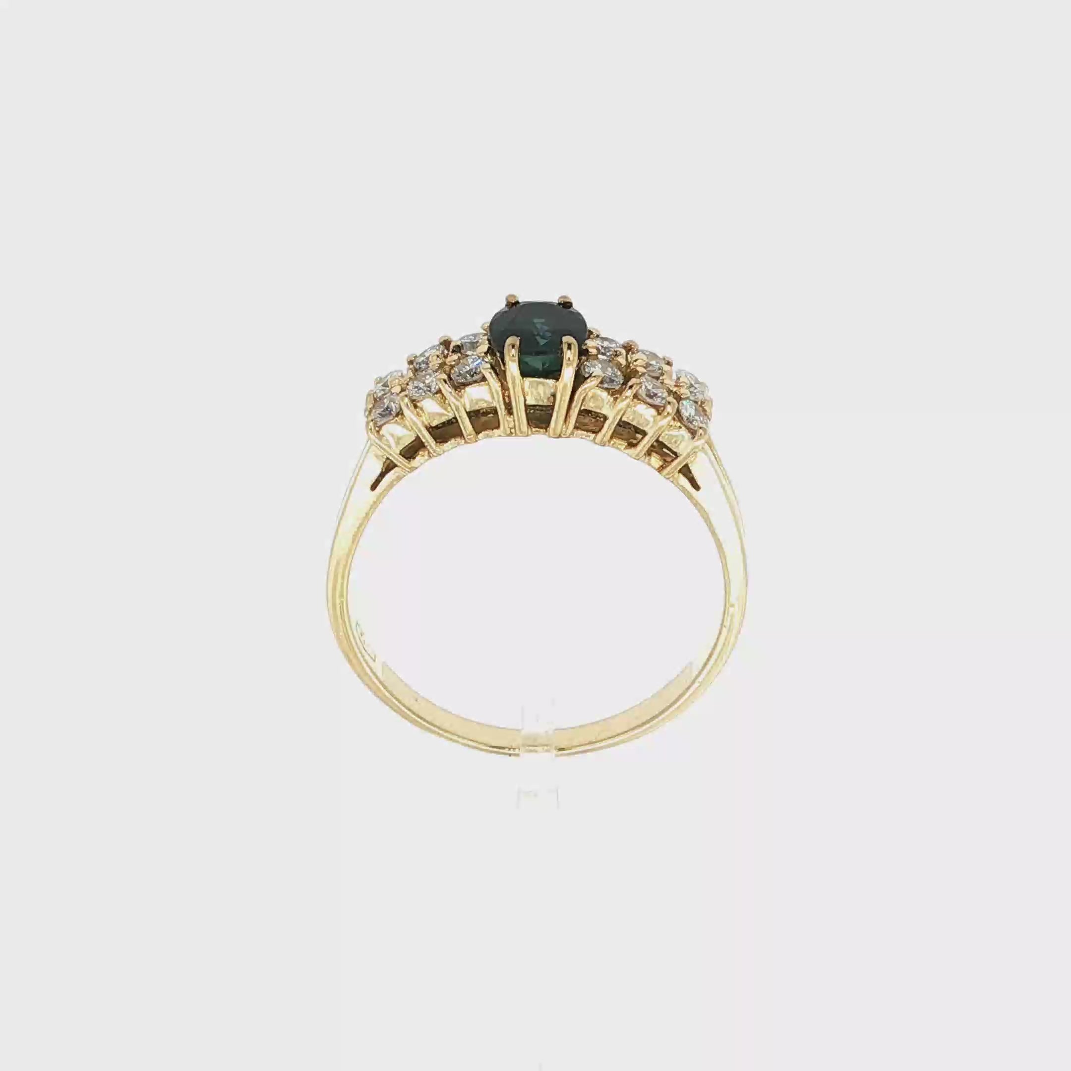 ANILLO CON ZAFIRO Y DIAMANTES