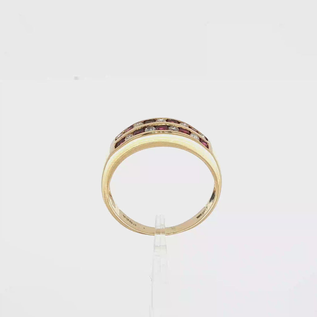 ANILLO CON RUBIES Y DIAMANTES