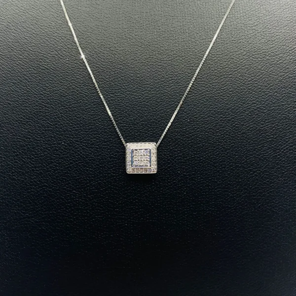 CADENA FINA Y DIJE ORO BLANCO CON DIAMANTES